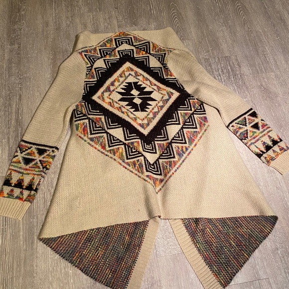 debut cardigan. - Picture 2 of 3